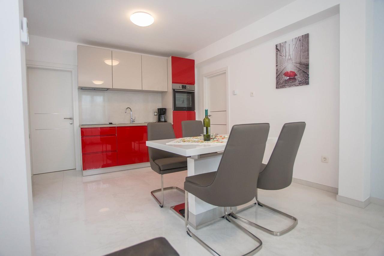 Apartment Aldo II Porec Esterno foto