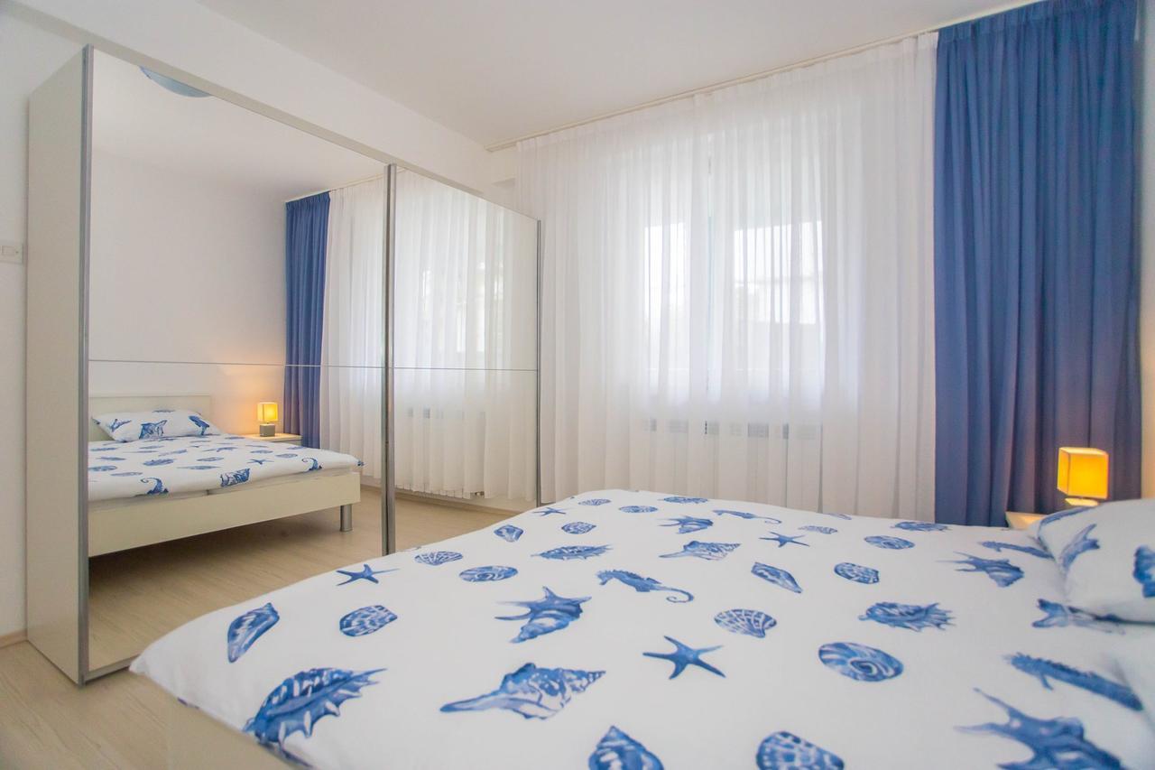 Apartment Aldo II Porec Esterno foto